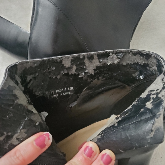 Cole Haan Black Heeled Ankle Booties Women's 8.5 - Picture 3 of 3